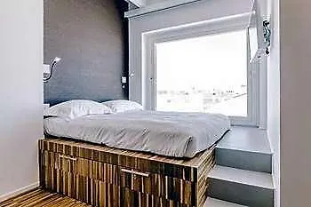 10 Otel 4*