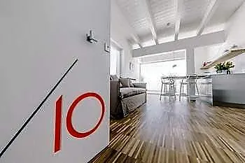 10 4* Polignano a Mare